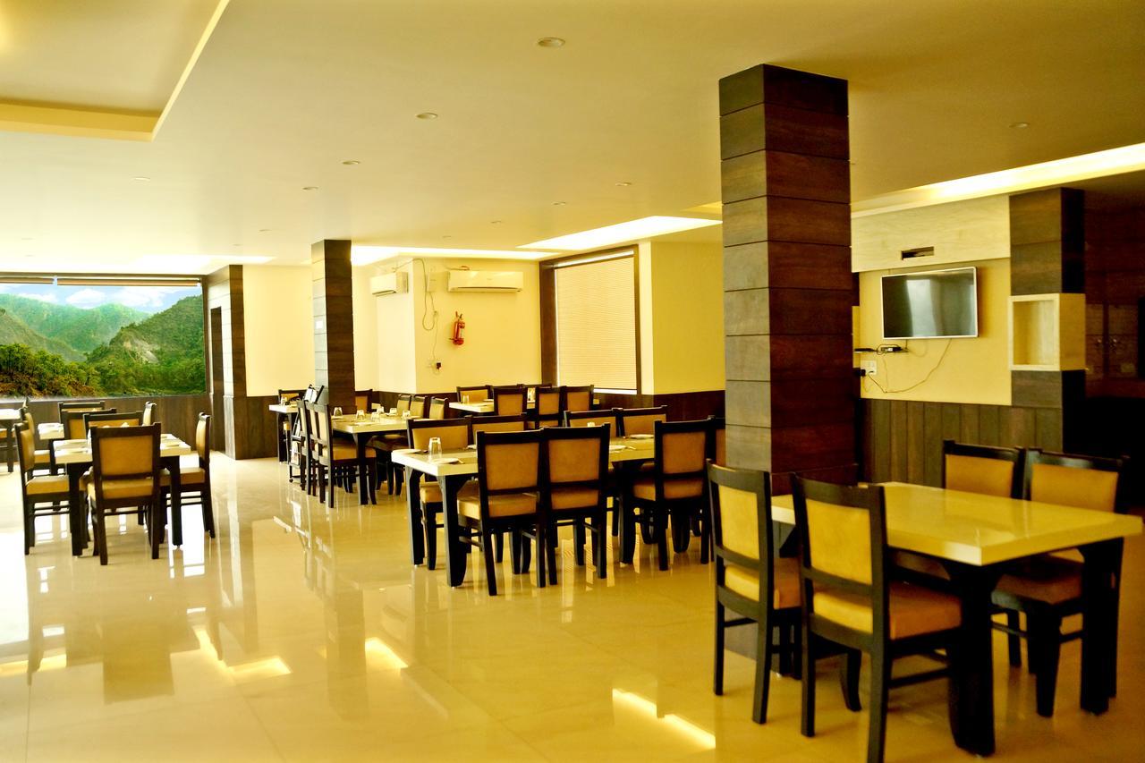 Hotel Trance Ganga Tapovan Exterior foto